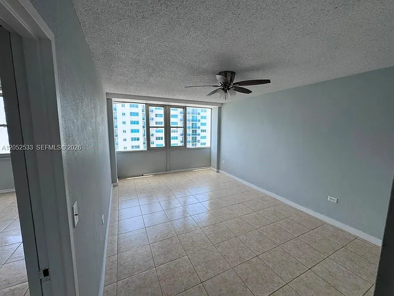 7545 E Treasure Dr #8J — Photo 8