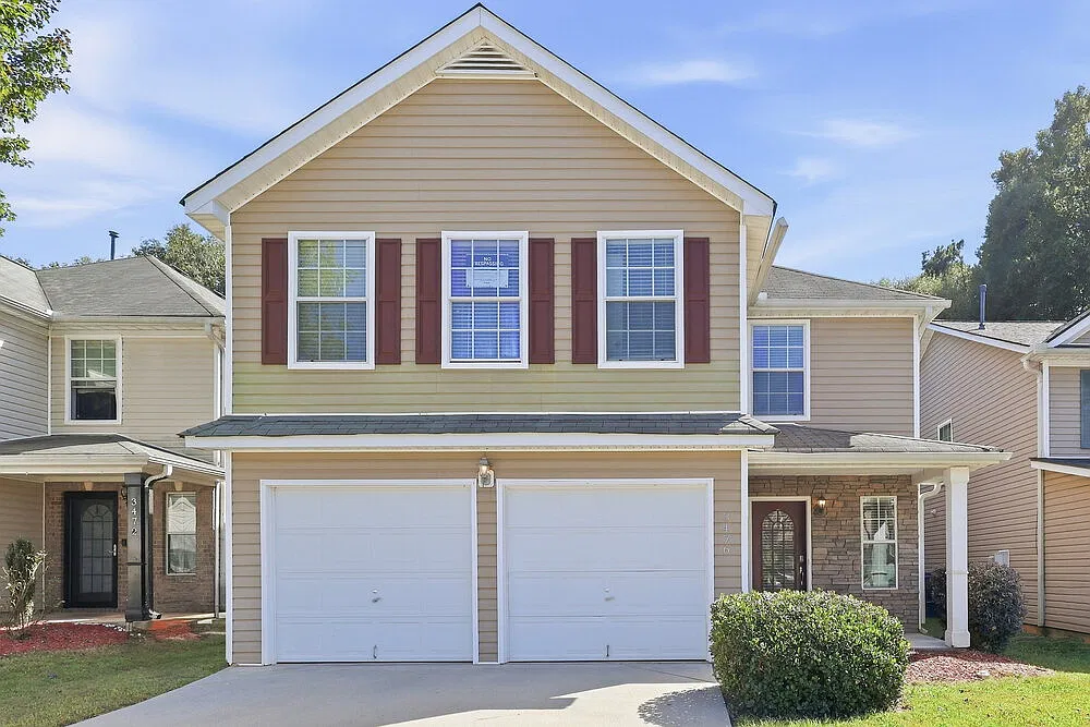 5 bed, 3.0 bath, 2580 sqft, $2,345 — Photo 1