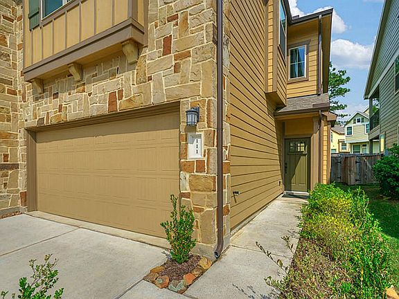 3rd image of 111 Cheswood Forest Dr