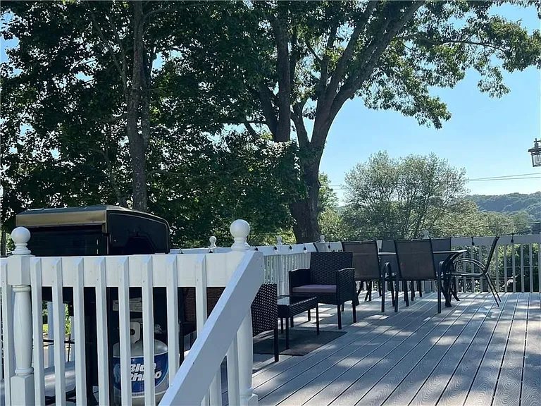 57 Saybrook Ave — Photo 13