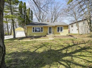 9610 39th Ave, Pleasant Prairie, WI 53158