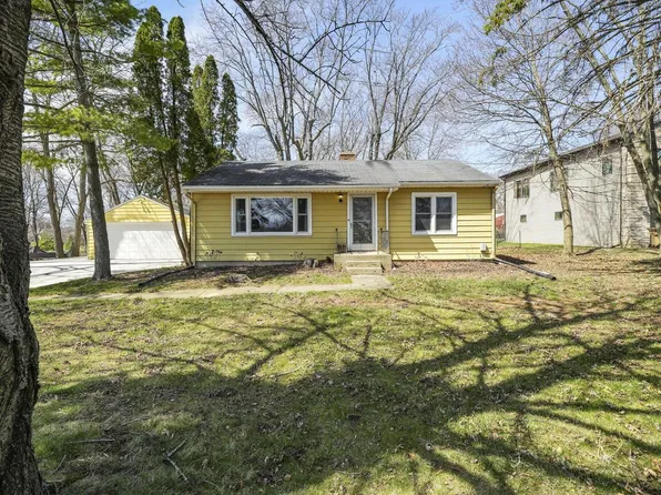 9610 39th AVENUE, Pleasant Prairie, WI 53158