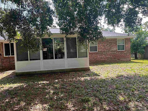 2nd image of 5928 Somerset Dr