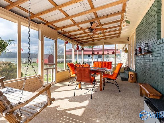 5th image of 69 Robinwood Ln