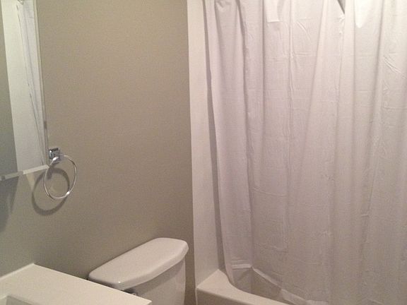 350-B Harris Bathroom_02222016