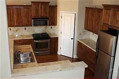 3rd image of 1207 NE Hudspeth Cir