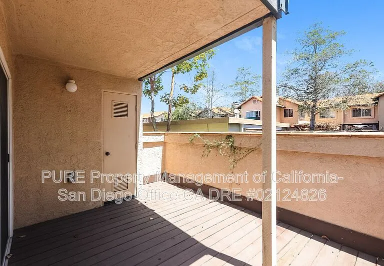 11317 Avenida De Los Lobos #E — Photo 19