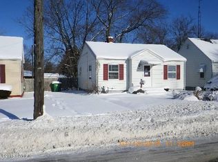 1327 Wayne St, Niles, MI 49120