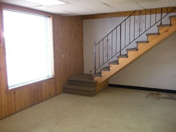 3rd image of 3671 Romrell Ave