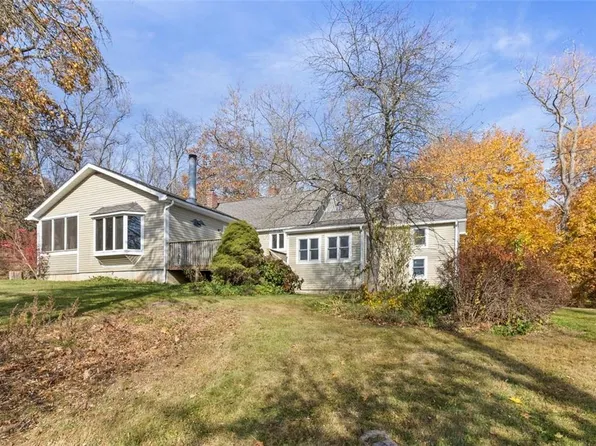 27 Gobblers Knob Road, Pawling, NY 12564