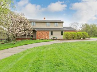 27950 Fairmount Blvd, Pepper Pike, OH 44124