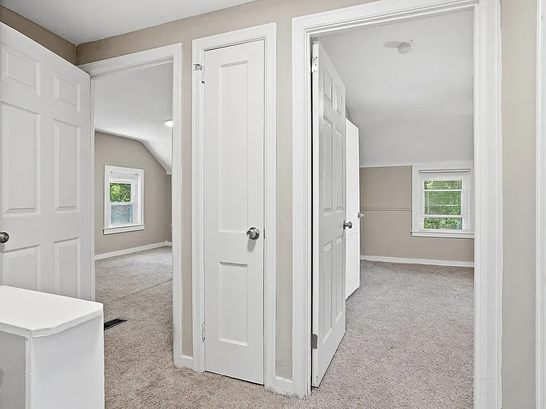 624 Elm Dr — Photo 18