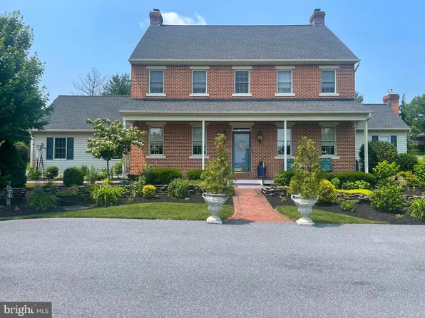 57 Northview Rd, Lititz, PA 17543