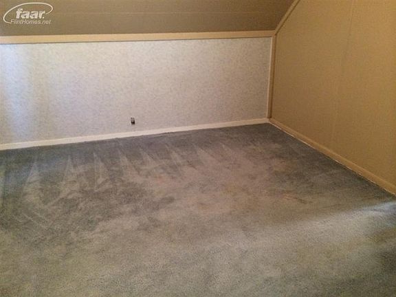 4th image of 2108 Brady Ave