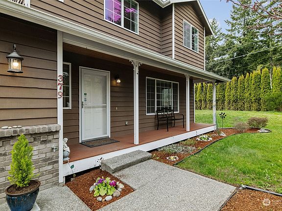 5th image of 379 Burke Drive
