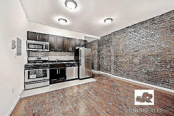 Rented by Jonis Realty | media 1