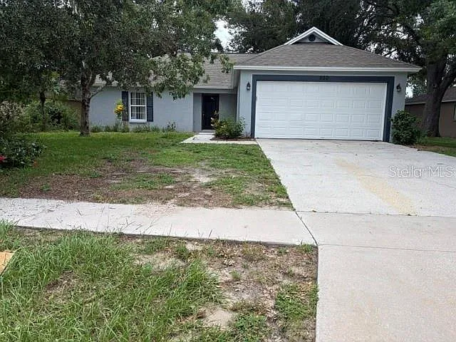 650 Lakemont Dr