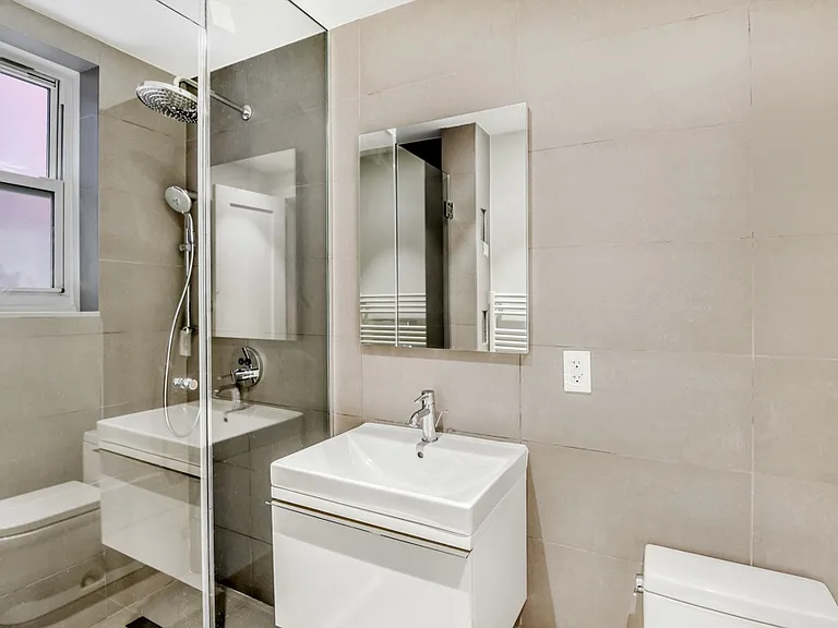 433 Dean St #2 — Photo 3