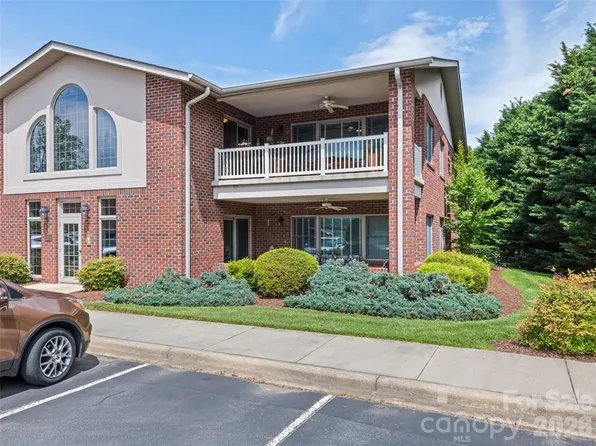 1465 S Lakeshore Dr APT B2, Lk Junaluska, NC 28745