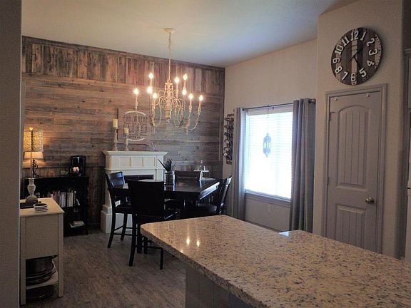 Kitchen/Dining
