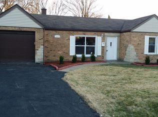 2821 Dempster St, Park Ridge, IL 60068