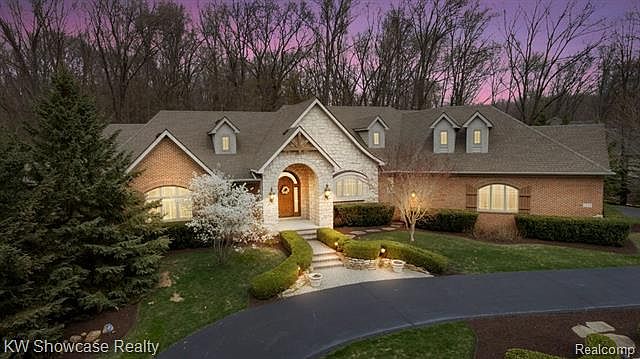 1st image of 2728 Pine Bluffs Ct