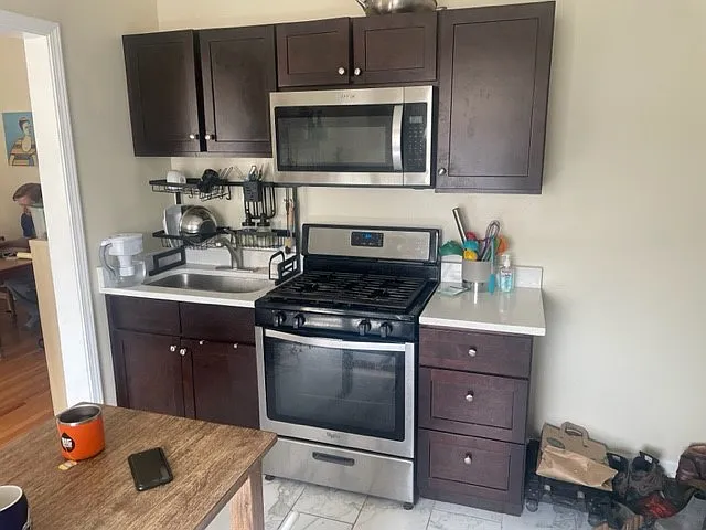 Shakespeare Apartments — Photo 19