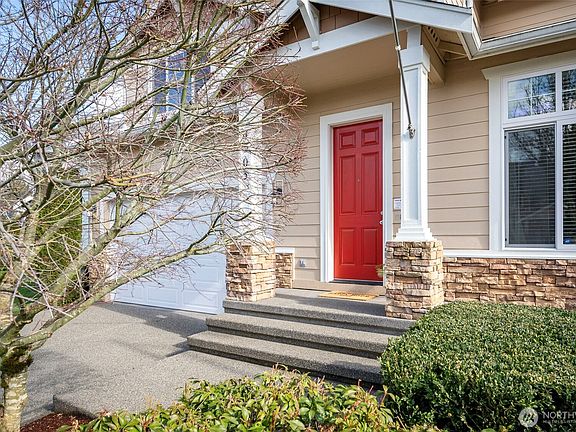 3rd image of 4303 Rigi Street SE