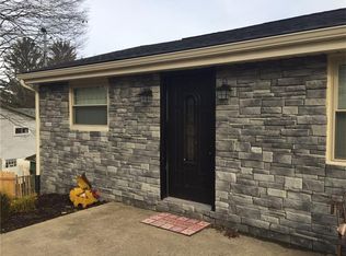 181 Foxwood Rd, Coraopolis, PA 15108