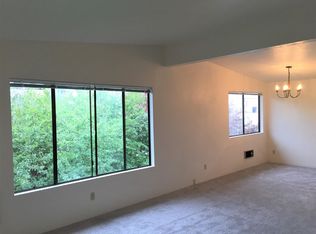 2024 NW 59th St APT 5, Seattle, WA 98107
