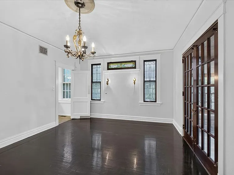 7325 Sutherland Ave — Photo 11