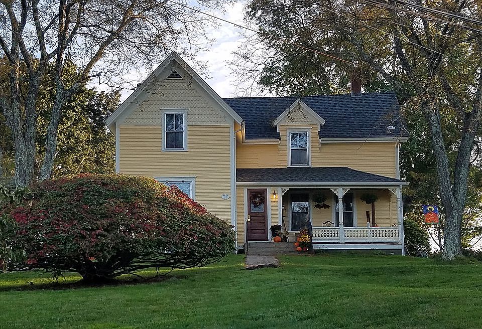 2nd image of 13 Union St