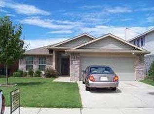 1212 Castle Springs Rd, Fort Worth, TX 76134