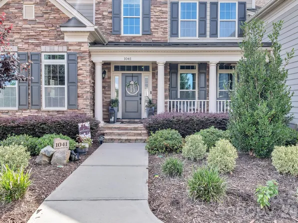1041 Chippenham Ave, Lancaster, SC 29720