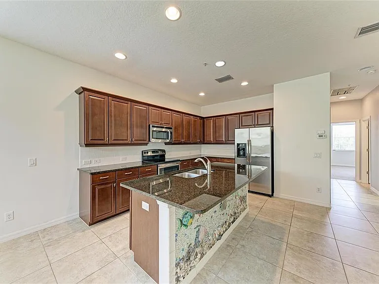 8143 Miramar Way #8143 — Photo 13