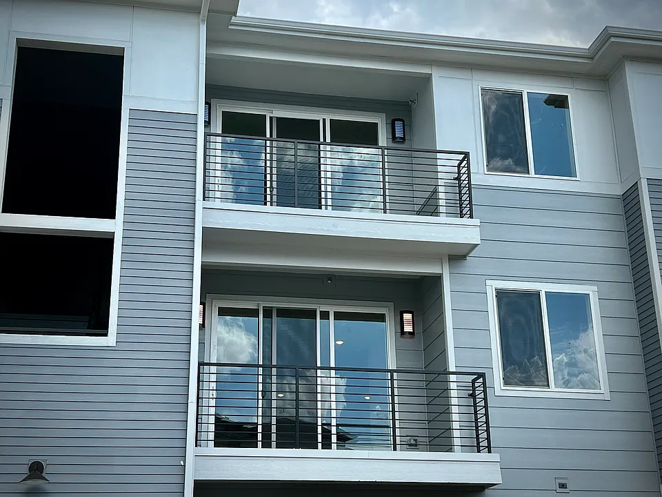 3865 Presidio Point #202