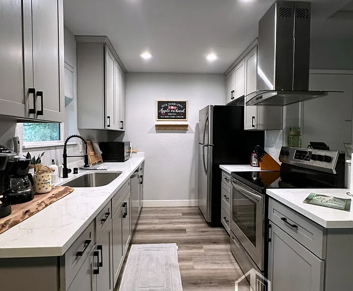 1840 Point View Dr #D — Photo 9