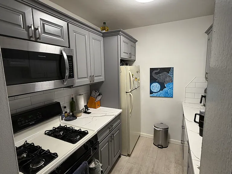 100 Lincoln Ave — Photo 5