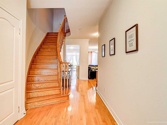 3rd image of 8 Townwood Dr #5