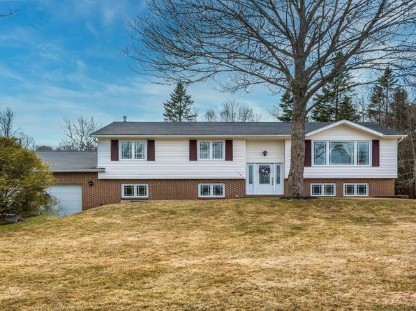 136 Trinity Ln, Beaver Bank, NS B4G 1C2