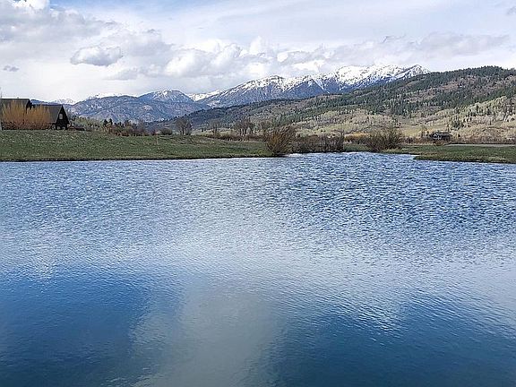 N view from edge of lot/pond