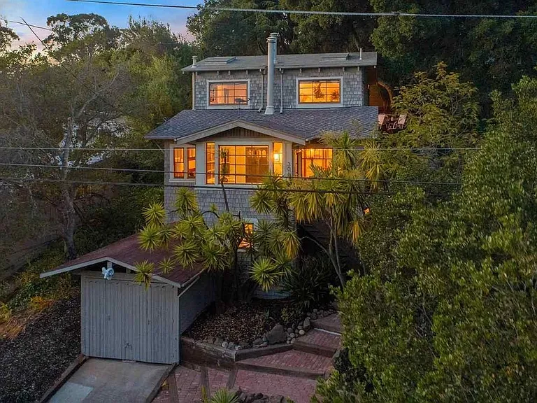 3061 Frye St — Photo 31