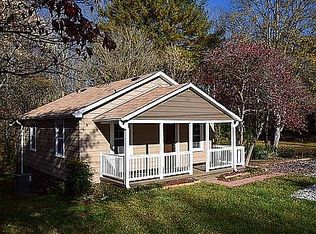 474 Old Hunts Bridge Rd, Greenville, SC 29617