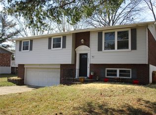 5851 Barberry Dr, Imperial, MO 63052