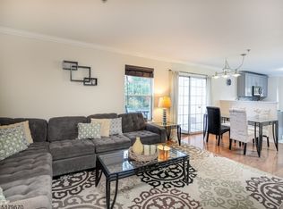 214 Potomac Dr, Basking Ridge, NJ 07920