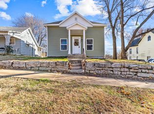302 N Walnut St, Pierce City, MO 65723