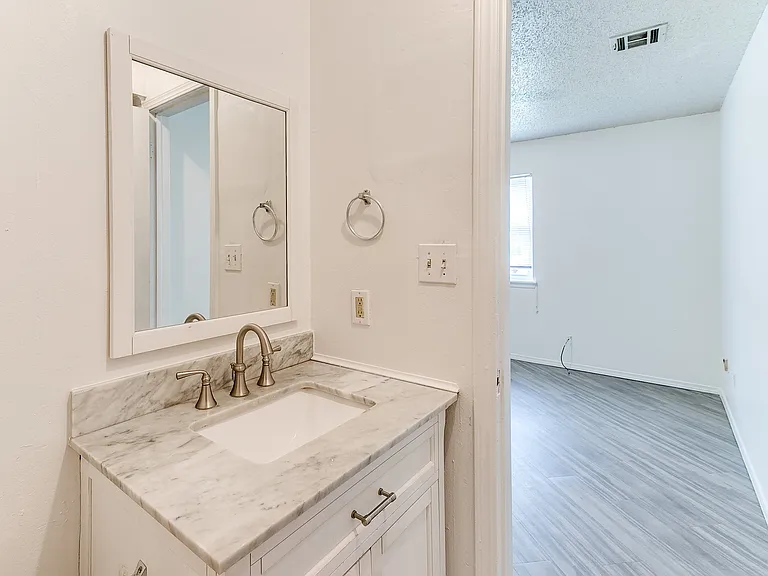 Master Vanity