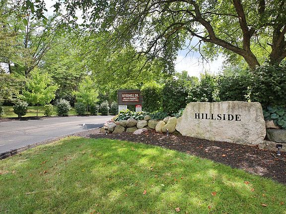 3rd image of 3105 Rivermill Dr