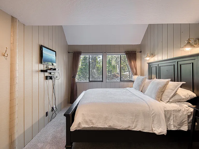 1875 John Scott Trl — Photo 18