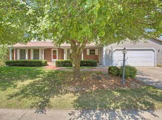 2808 Robeson Park Dr, Champaign, IL